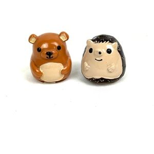 Kikkerland Bear & Hedgehog Lip Gloss Duo - Strawberry & Vanilla - Cute Animal Ba